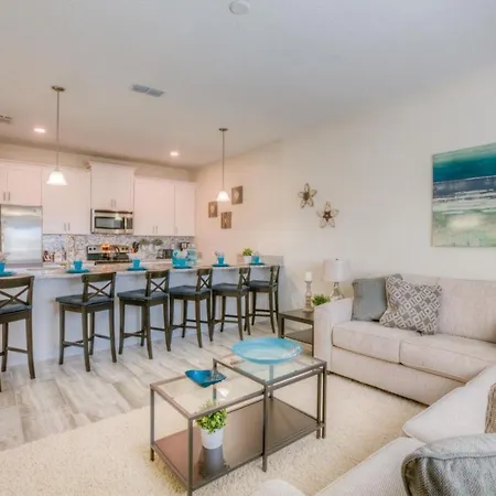 Beautiful Home Wprivate Pool & Free Water Park